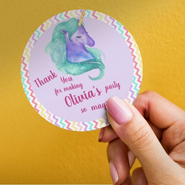 Sticker Rond Magique Unicorn Chevron Pastel Anniversaire de enf (Magical Unicorn Chevron Pastel Kids Birthday Party Classic Round Sticker)