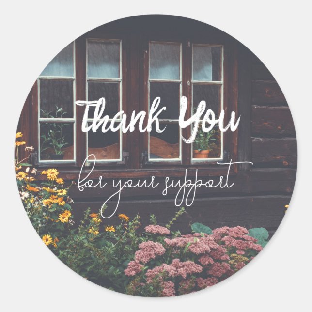 Sticker Rond Maison de campagne avec jardin rustique (Devant)