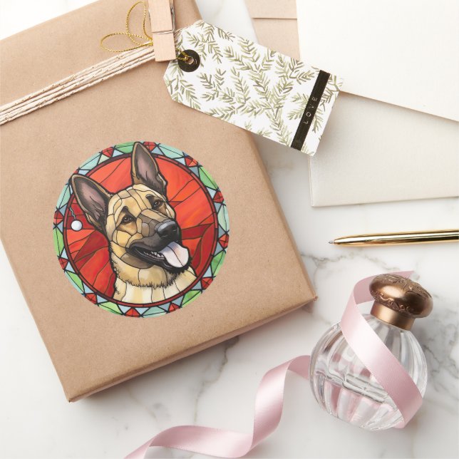 Sticker Rond Malinois Belge Vitrail de Noël (Cadeaux)