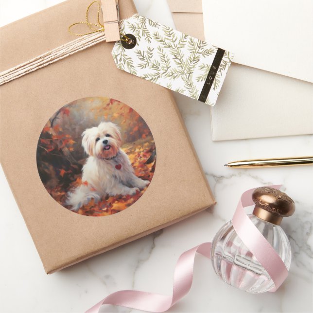 Sticker Rond Malti Tzu à l'automne Feuilles automne Inspire (Cadeaux)