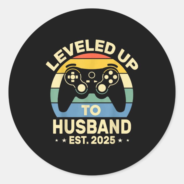 Sticker Rond Mari Élevé Niveau 2025 Drôle (Devant)