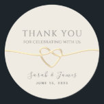 Sticker Rond Mariage de calligraphie or Merci<br><div class="desc">Simple,  élégant,  minimaliste,  mariage beige neutre et neutre merci autocollant,  avec coeur de corde or et script de calligraphie moderne.</div>
