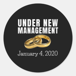 Sticker Rond Mariage De La Femme De Mariée Sous Un Nouveau Mana