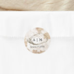 Sticker Rond Mariage d'huîtres minimaliste moderne<br><div class="desc">De beaux autocollants monogrammes pour votre mariage à la plage ou votre rôti d'huîtres ! Les touches d'aquarelle donnent une élégance de plage classe. Trouvez les articles correspondants dans ma boutique. Utilisez la fonction de personnalisation pour modifier.</div>
