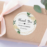 Sticker Rond Mariage Floral Vert Or Moderne Favoriser le Merci<br><div class="desc">Ajoutez une touche d'élégance moderne à vos faveurs de mariage avec ces Stickers de Merci vert Floral géométrique de mariage Favor. Le design géométrique et la palette de couleurs vertes et dorées vibrantes créent un look chic et contemporain qui conviendra parfaitement à tout mariage moderne. Ces autocollants ronds peuvent être...</div>