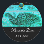 Sticker Rond MARIAGE LOVE PEACOCK noir bleu aquamarine<br><div class="desc">Design élégant et élégant avec une pierre 3d gem, facilement personnalisable avec vos initiales et votre texte, développement graphique numérique par Bulgan Lumini .Facile à customiser avec votre propre texte pour toute occasion comme enregistrer les cartes de remerciements / , douches nuptiales, anniversaires, fêtes, douches fiançailles, ou à peu près...</div>