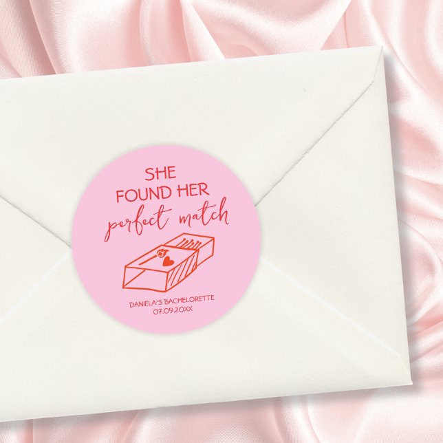 Sticker Rond Mariage Main Dessinée Parfaite Correspondance Rose (Hand Drawn Perfect Match Pink & Red Bachelorette Classic Round Sticker)