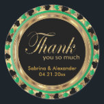 Sticker Rond Mariage Merci Poker Chip en Vert & Or<br><div class="desc">Stickers / Sceau. Chip de poker style Las Vegas merci de design dans un vert, noir et or prêt pour vous de personnaliser. Peut également être ajouté au dos de vos enveloppes, des sacs de traitement, etc... Fonctionne parfaitement pour un mariage, un anniversaire ou une fête d'anniversaire en modifiant simplement...</div>