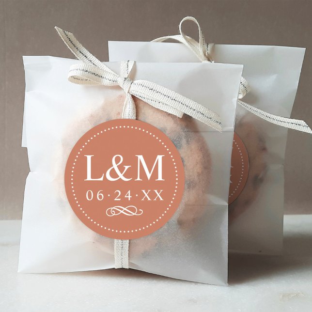 Sticker Rond Mariage Monogramme Térracotta Élégant Classique (Créateur téléchargé)