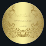 Sticker Rond Mariage Peacock Abstrait Gold de luxe<br><div class="desc">Design élégant avec des Peacocks or arrière - plan et abstrait or pour un événement mariage spécial. Il donnera une touche unique à votre style mariage. Personnalisez avec vos propres informations. Matching Faire-part de mariage, Save the Date, RSVP, et plus encore, également disponible dans ma Collection de Mariages Peacock Abstrait...</div>