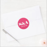 Sticker Rond Mariage rose vibre Super rétro<br><div class="desc">sticker mariage abstrait coloré Retro art personnalisé. Rose et blanc vif. Cet autocollant est facilement modifiable. Si vous avez besoin d'aide pour la personnalisation de ce produit ou si vous avez besoin de plus de produits correspondants pour cette collection,  envoyez-moi un message aimable via Zazzle.</div>