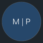 Sticker Rond Mariage simple de Monogramme bleu marine moderne<br><div class="desc">Colorant bleu marine simple et moderne avec votre monogramme dans une police sans serif blanche. La police et les couleurs arrière - plans peuvent être changées en n'importe quelle couleur. Un design sobre et minimaliste qui reste élégant et élégant. Utilisez ces autocollants pour sceller vos enveloppes ou vos sacs préférés....</div>