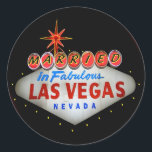 Sticker Rond Marié à Fabulous Las Vegas<br><div class="desc">Annoncez votre mariage Las Vegas avec ces autocollants uniques Married in Fabulous Las Vegas par urbanphotos.net,  avec une photo réelle du célèbre panneau Welcome to Fabulous Las Vegas.</div>