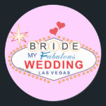 Sticker Rond Mariée de Las Vegas<br><div class="desc">T-shirts mariages Destination Vegas et cadeaux pour mariées attachant le noeud à Las Vegas, Nevada. T-shirts Vegas Bride, vêtements et de la destination de gardiens Les faveurs de mariage Las Vegas comprennent l'interprétation de l'infamante marque d'accueil à vegas à lire, Bride My Fabulous Mariage Las Vegas. Ajoutez votre propre personnalisation...</div>