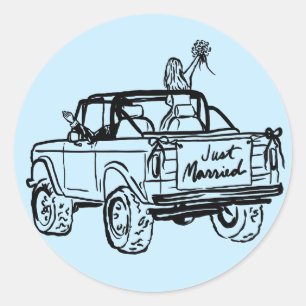 Sticker Rond mariés dans un SUV de jeunes mariés