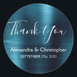 Sticker Rond Marine Blue Wedding Favor Merci<br><div class="desc">Sceau Mariage bleu marine Favoriser le Sticker Merci. Cet autocollant peut être customisé pour inclure votre nom et votre date de mariage et être utilisé pour sceller vos invitations de mariage ou sacs de faveur. Cet autocollant mariage bleu marine fait partie de la collection rose de mariages d'or. Veuillez contacter...</div>