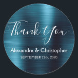 Sticker Rond Marine Blue Wedding Favor Merci<br><div class="desc">Sceau Mariage bleu marine Favoriser le Sticker Merci. Cet autocollant peut être customisé pour inclure votre nom et votre date de mariage et être utilisé pour sceller vos invitations de mariage ou sacs de faveur. Cet autocollant mariage bleu marine fait partie de la collection rose de mariages d'or. Veuillez contacter...</div>