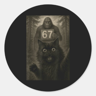Sticker Rond Mème de selfie de chat 67 Six Sept Drôle Bigfoot
