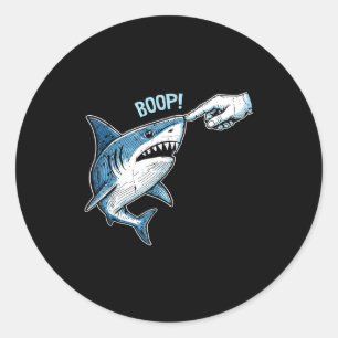 Sticker Rond Mème drôle boop requin humour nez touche