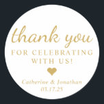 Sticker Rond Merci De Base Pour Célébrer Gold Wedding Favor<br><div class="desc">Merci Simple Pour Célébrer Avec Nous Gold Wedding Favor Sticker Rond Classique</div>