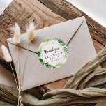 Sticker Rond Merci de destination géométrique Faveur de mariage<br><div class="desc">Cette destination géométrique merci mariage faveur classique collant rond est parfait pour un mariage tropical. Le design se compose de palmiers verts aquarelés peints à la main et de feuilles de bananes soigneusement arrangés en de beaux bouquets, ornant un cadre géométrique doré. Faites de l'autocollant votre propre étiquette en incluant...</div>