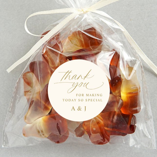 Sticker Rond Merci de Mariage romantique Gold et Ivory Cream (Wedding thank you stickers on candy bag favors - gold and light cream / ivory - romantic script)