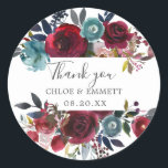 Sticker Rond Merci rouge de Bourgogne préféré<br><div class="desc">Ces autocollants floraux rouges bordeaux vous remercient pour les stickers sont la façon parfaite de remercier vos invités pour avoir assisté à votre mariage. Deux arrangements floraux luxuriants sont placés au-dessus et au-dessous du texte. Des roses rouges bordeaux profondes ancrent le design. Les roses roses douces le gardent léger, tandis...</div>