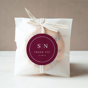 Sticker Rond Minimaliste et Chic Monogramme de mariage bordea