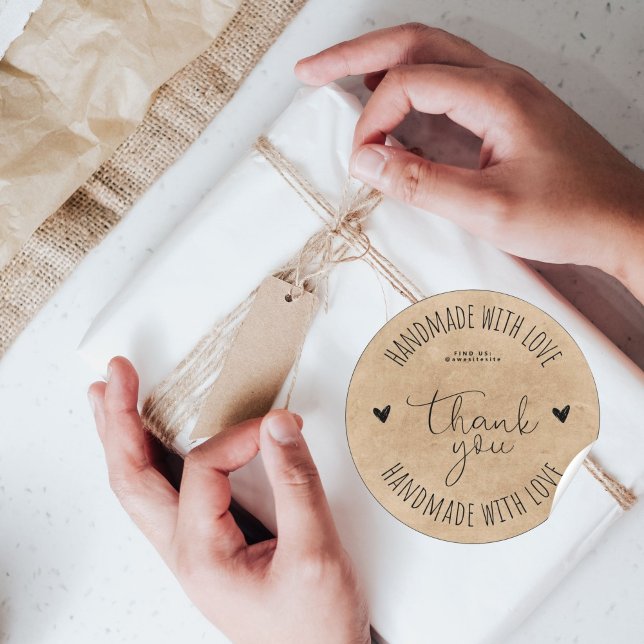 Sticker Rond Minimaliste Fabriqué Avec Amour (Créateur téléchargé)