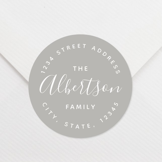 Sticker Rond Modern Grey Calligraphy Nom de famille Adresse de  (Créateur téléchargé)