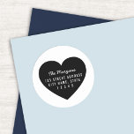 Sticker Rond Modern Heart Arrière - plan Famille Accueil Retour<br><div class="desc">Un autocollant minimaliste moderne de retour de coeur avec nom et adresse sur un arrière - plan de coeur. Maintenant, vous n'avez plus jamais à écrire votre adresse lorsque vous envoyez des lettres. Idéal pour envoyer des lettres et des invitations de mariage. Personnalisez-le en remplaçant le texte de l'espace réservé...</div>
