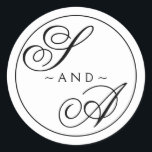 Sticker Rond Monogramme Calligraphie noir et blanc Mariage<br><div class="desc">Lettres de calligraphie classique avec bordure modifiable et couleur arrière - plan</div>
