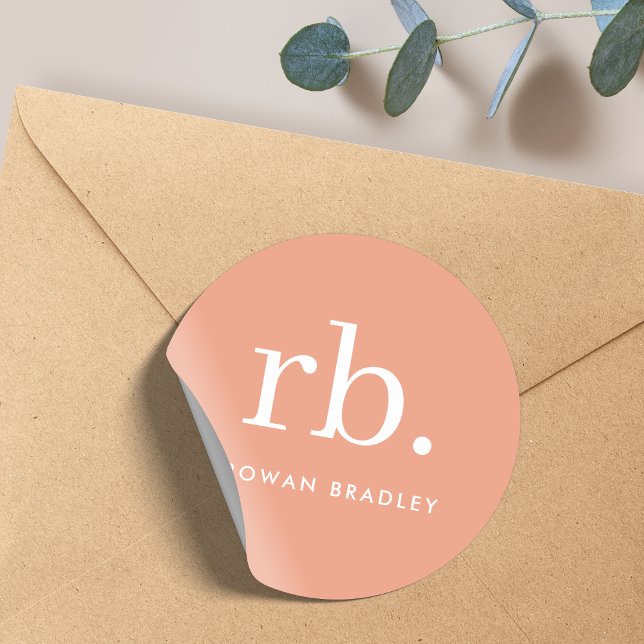 Sticker Rond Monogramme Corail Rose Élégant Féminin (Créateur téléchargé)