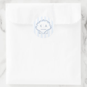 Sticker Rond Monogramme de mariage côtier à coquille dessinée à