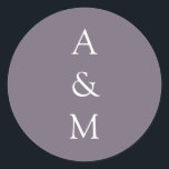 Sticker Rond Monogramme gras minimaliste Boho Dusty violet Mari<br><div class="desc">Monogramme Gras Minimaliste Tendance Chic Typographie Mariage Classic Stickers Rond dans Boho Dusty Purple</div>