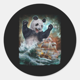 Sticker Rond Monster Giant Panda En Attaquant Un Bateau De Guer
