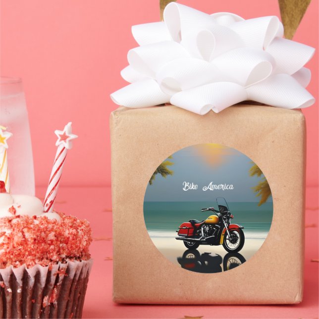 Sticker Rond Moto Parking près de l'océan (Fête)