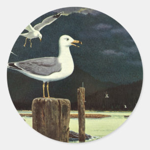 Sticker Rond Mouette vintage perchée sur une jetée, oiseaux mar