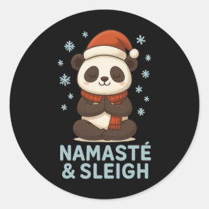 Sticker Rond Namasté Et Traîneau Mignon Noël Yoga Panda