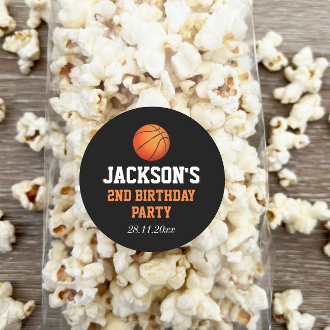 Sticker Rond Né À Ball Basketball Anniversaire de enfant À Thèm (Créateur téléchargé)