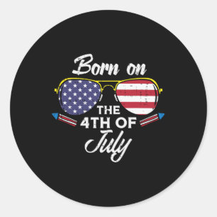 Sticker Rond Né le 4 juillet pour le quatrième anniversaire de
