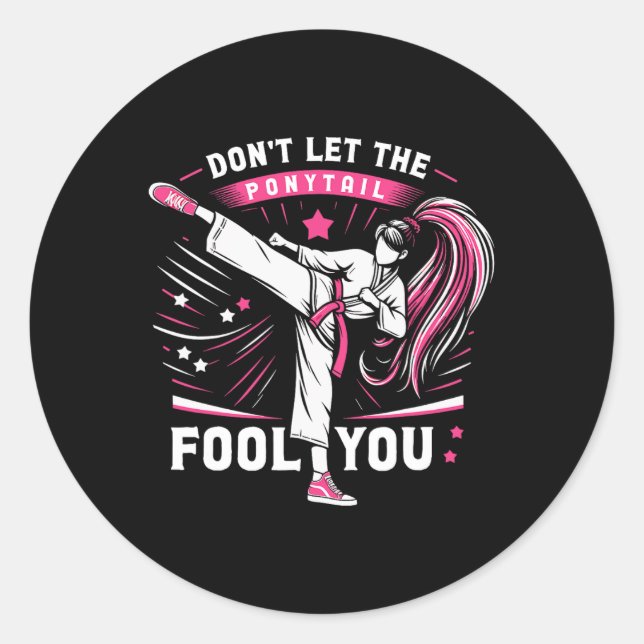 Sticker Rond Ne vous laissez pas tromper par la queue de cheval (Devant)