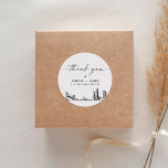 Sticker Rond New York Merci Favor 3" (feuille de 6)<br><div class="desc">La collection Skyline est un étonnant assortiment de skylines méticuleusement esquissés qui capturent l'essence des paysages urbains emblématiques. Parfait pour les mariages métropolitains ou les mariages de destination,  cette collection incarne le charme intemporel des paysages urbains et apporte une touche élégante à votre journée spéciale.</div>