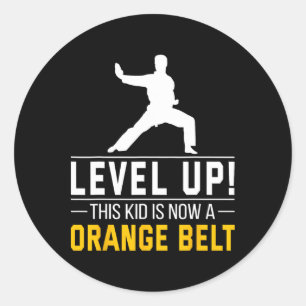 Sticker Rond Niveau supérieur ! Cet enfant est maintenant un ce