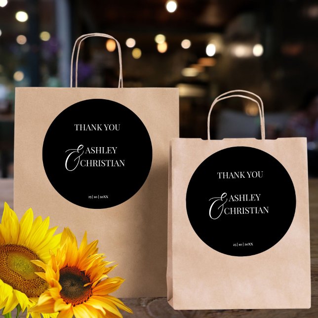 Sticker Rond Noir et blanc élégant mariage merci faveur (Black and white elegant simple minimalist wedding thank you favor sticker wedding favors)