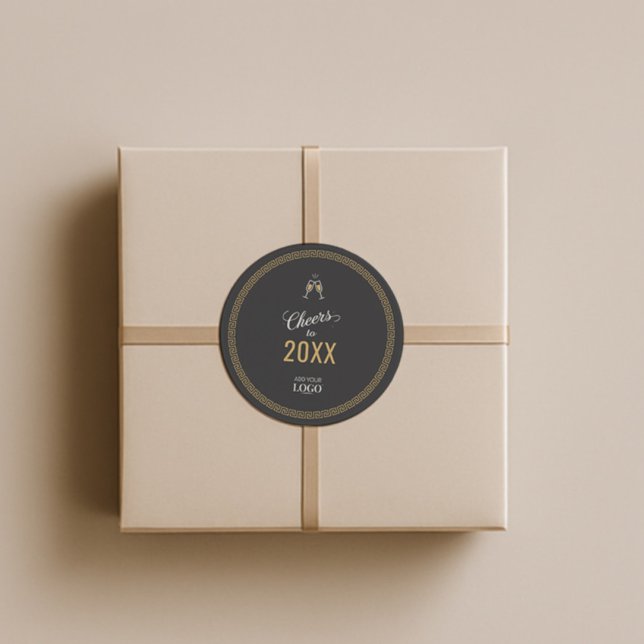 Sticker Rond Noir & Or moderne Joyeux Nouvel An Grec Meander (Créateur téléchargé)