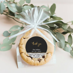 Sticker Rond Nom de famille botanique noir et blanc Date Merci