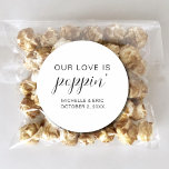 Sticker Rond Notre Amour Est Le Parti De L'Engagement Mariage D<br><div class="desc">Notre Amour Est Le Sticker Classique Mariage De Poppin's Engagement Party</div>
