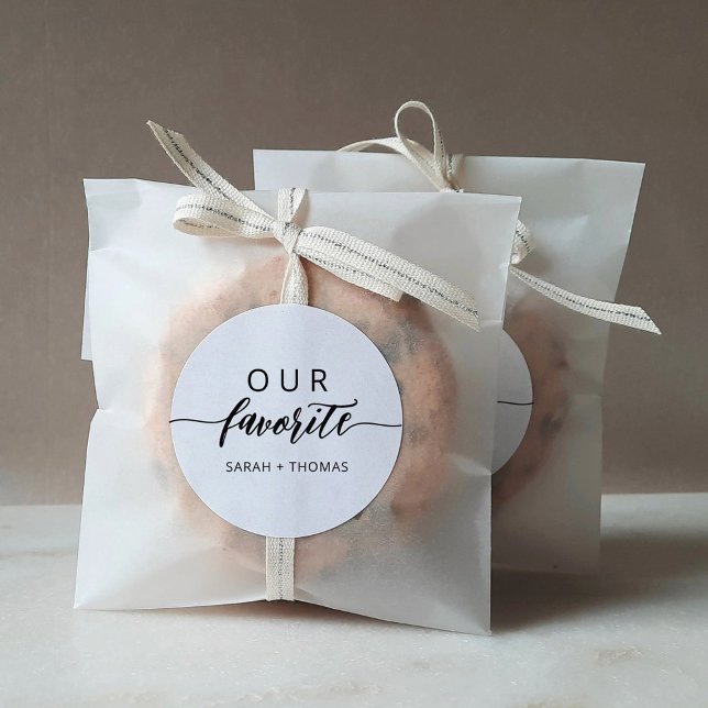 Sticker Rond Notre cadeau favori de faveur calligraphique moder (Créateur téléchargé)