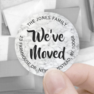Sticker Rond Nous avons déménagé Noir Blanc Gris Marbre Adresse
